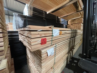 Ca. 100x Douglas Zweeds Rabat, 26x165mm, lengte 400cm